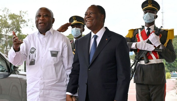 Côte d'Ivoire : les ex-rivaux Laurent Gbagbo et Alassane Ouattara jouent la réconciliation